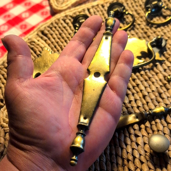 Antique Brass Hardware - Picture 7 of 12